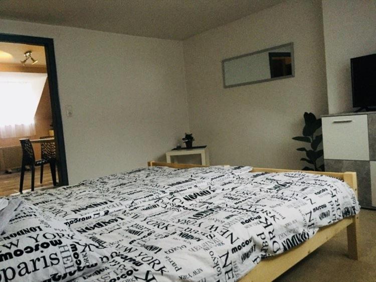 Firmen-Apartments Boulevard วาล์ดซัสเซน ภายนอก รูปภาพ